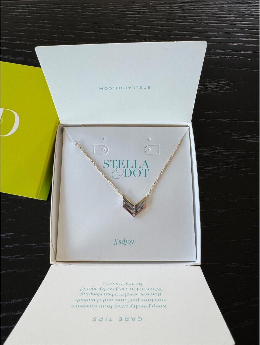 Stella & Dot On the Mark Reversible Necklace Mixed Metals - New in Box! RV $39